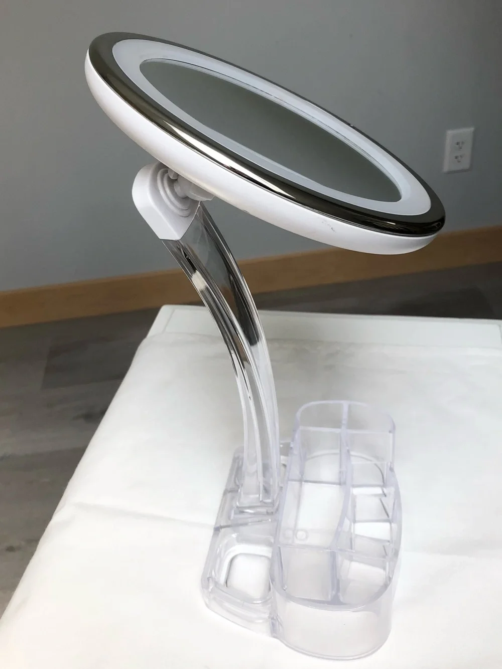 Daisi 7X Magnifying Lighted Makeup Mirror With Cosmetic Organizer